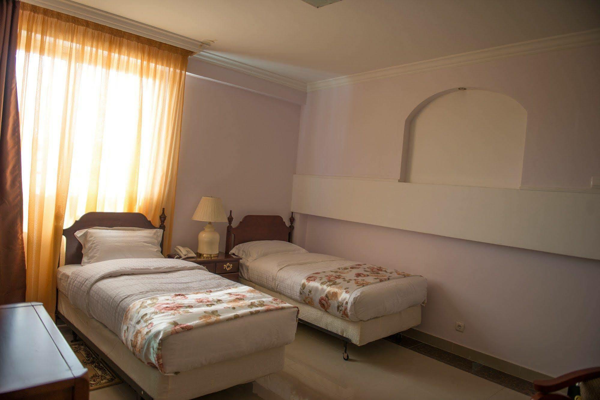 C Fun Addis Hotel Екстериор снимка